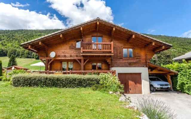 The Red Yeti Lodge