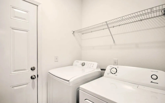 Downtown Pensacola Vacation Rental w/ Yard!