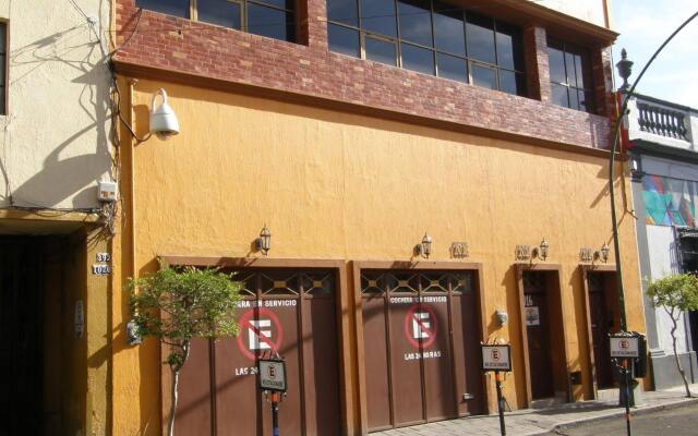 Отель Casa Alebrijes Gay Hotel Мексика, Гвадалахара - отзывы, цены и фото номеров - забронировать отель Casa Alebrijes Gay Hotel онлайн вид на фасад