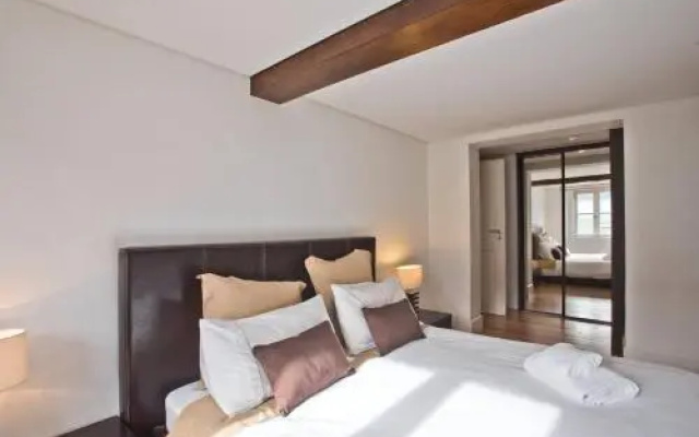 Bmyguest - Downtown Luxury Apartment