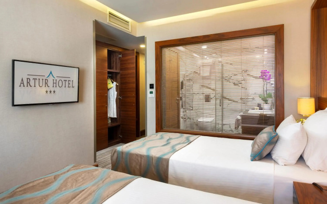 Artur Hotel