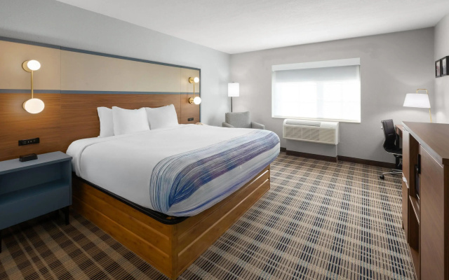 AmericInn by Wyndham Douglas/Saugatuck
