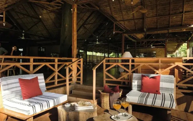Explorers Inn