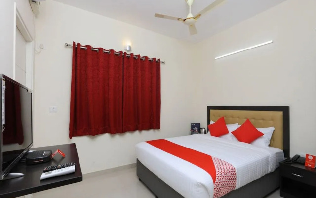 OYO 13917 Daniel's Silver Oak serviced apartments