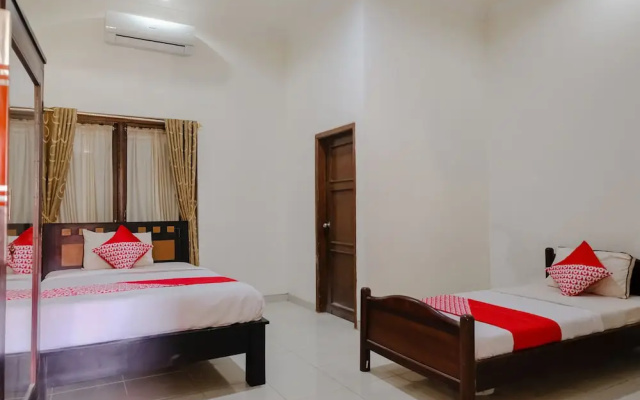 OYO 1190 Ndalem Katong Guest House