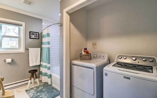 Family-friendly Poconos Home w/ Community Pool!