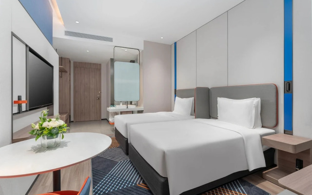 Holiday Inn Express Yinchuan Yuehai by IHG