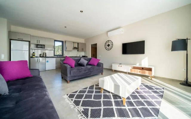2 Bedroom Private Villa With Swimming Pool