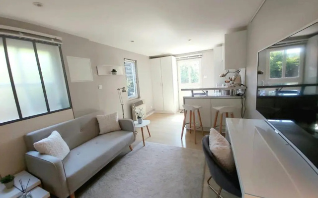 Charmant Studio Sur Cour a Lyon 9e Mont D'or (Adults Only)