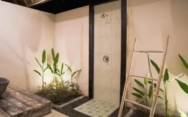 Q Rimbuk Bungalow