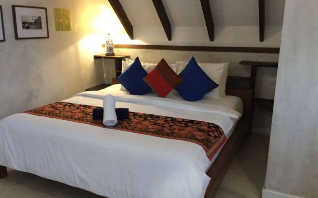 Panji Panji Tropical Wooden Home