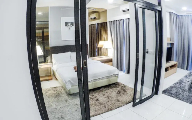 1Tebrau Premium Suites by 12stay