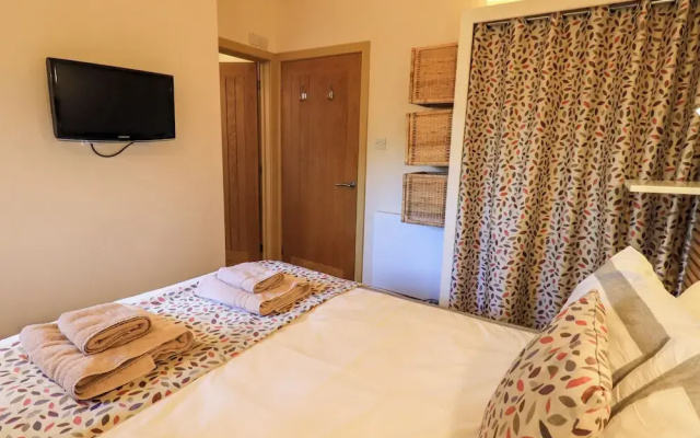 Larch Lodge