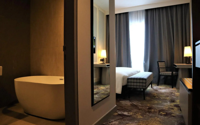 KSL Esplanade Hotel