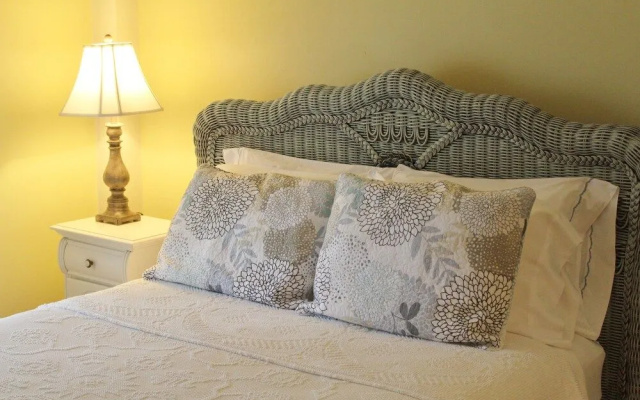 King Hill Inn & Kitchen