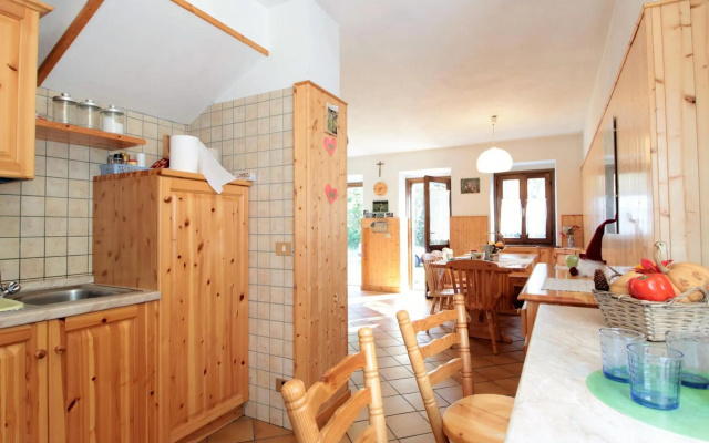 Wooden chalet in Pieve Tesino with garden