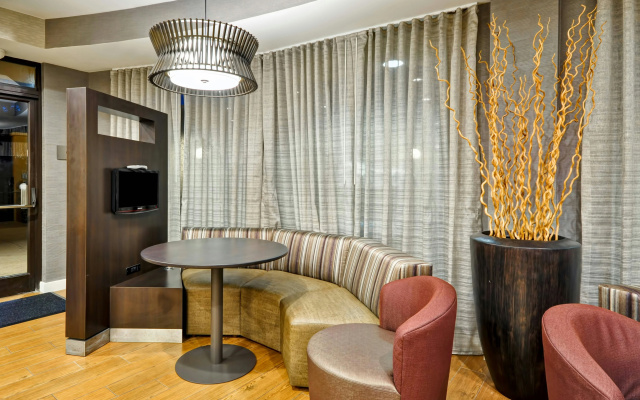 Courtyard by Marriott Jacksonville Airport