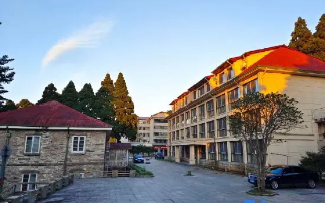 Lushan Sanatorium of the National People's Congress