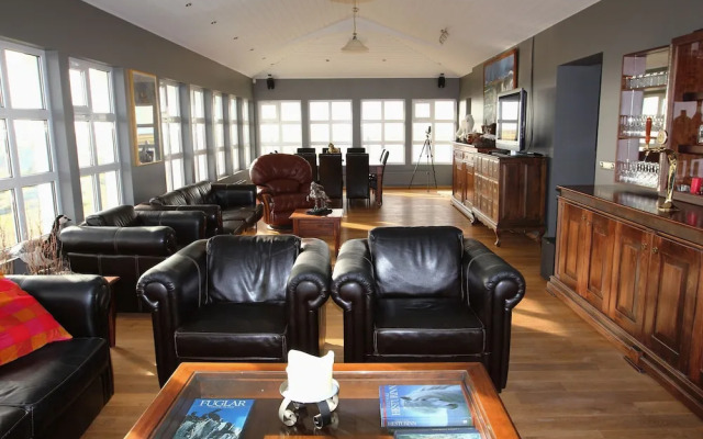 Ármót Guesthouse