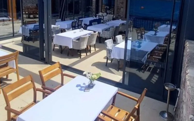 Ayvalik Cihan Otel