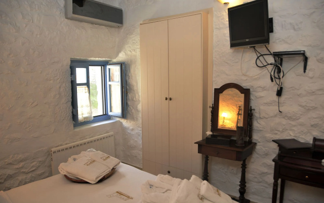 Lithos Stone Suites