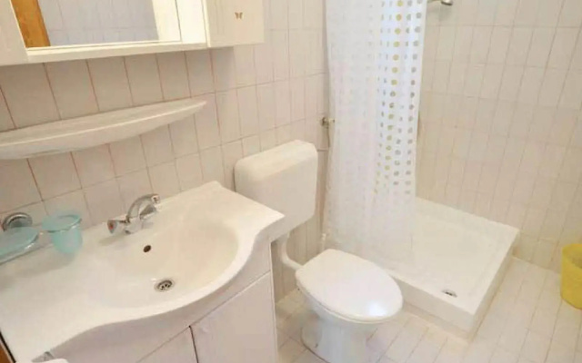 Vladimir - One Bedroom No.3