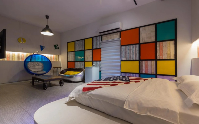 Alibaba B&B