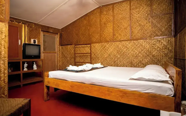 Palm Grove Eco Resort