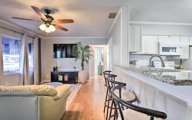 9 Mi to Beaches: Home w/ Pool & Patio in Bradenton