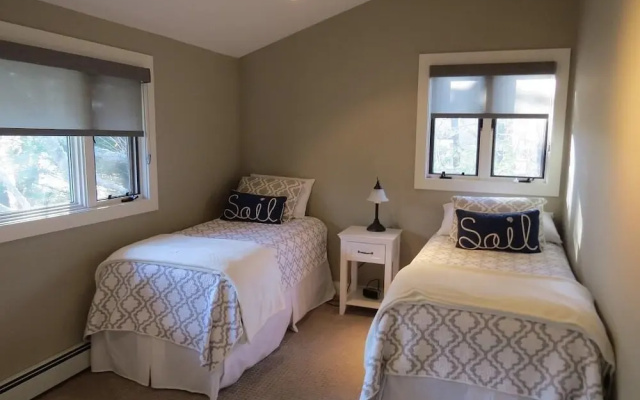 44 Ethelma Drive - Two Bedroom House