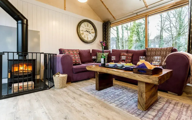Lodge 19