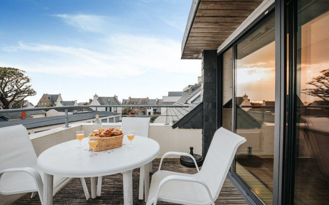 Duplex Apartment With Terrace and sea View