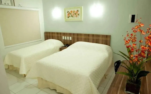 Serras Hotel