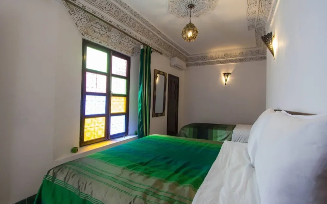 Room-riad Taha - Roukia Room
