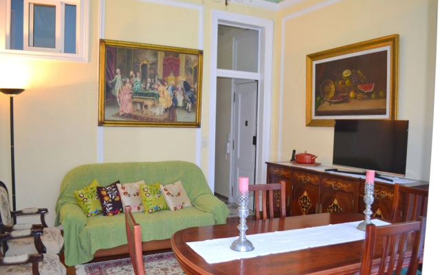 RH Palace