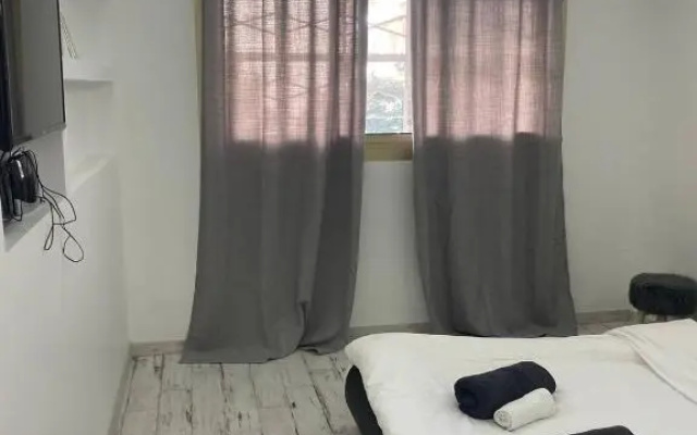 Residence D'Azur Apartments near Palais des Festivals