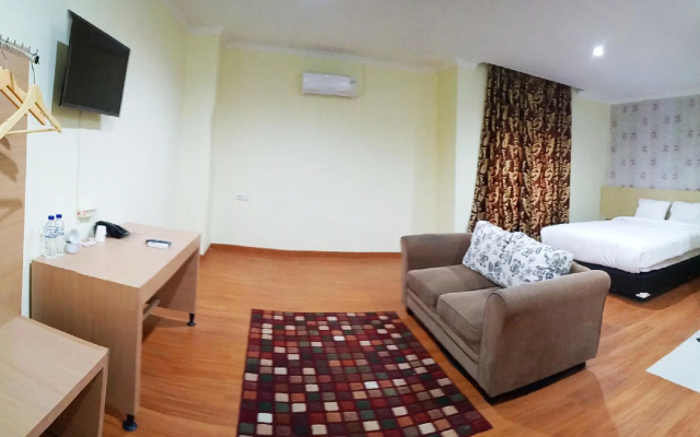 Eljie Hotel