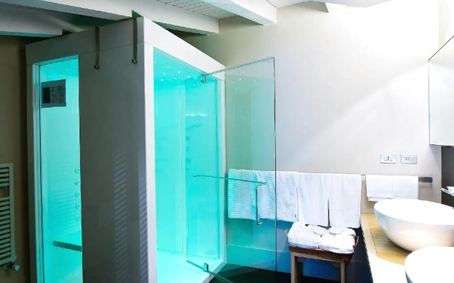 Active Hotel