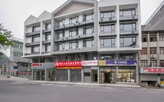 Wencheng Yuecai Fashion Hotel