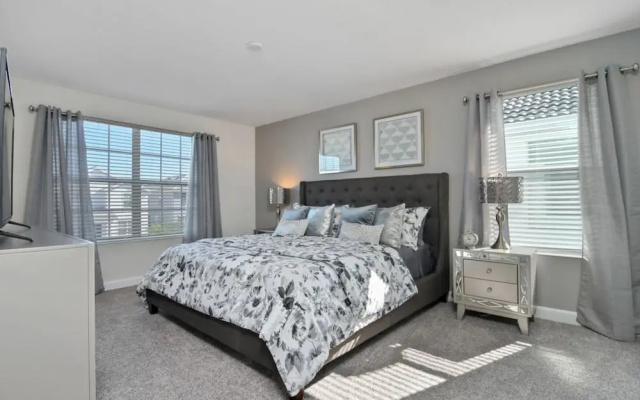 Gorgeous Top Pool Home Sl4730