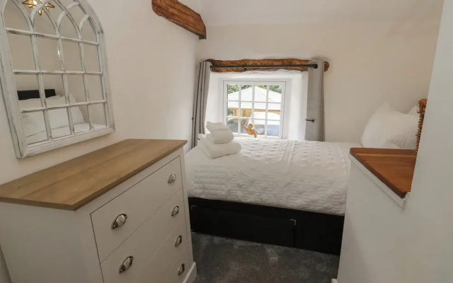 Lydgate Cottage