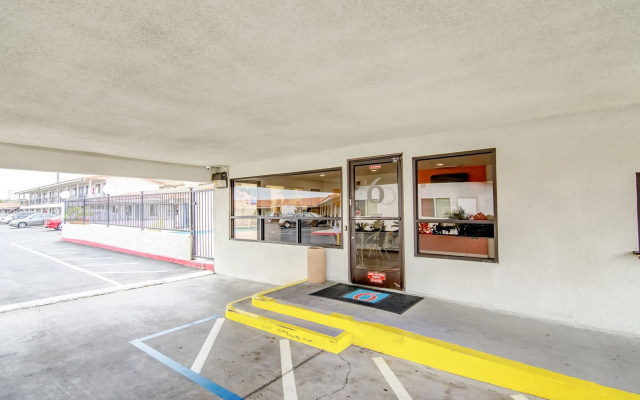 Motel 6 Manteca, CA