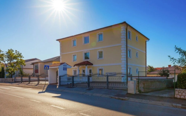 Splendid Apartment with Hot Tub in Crikvenica Croatia