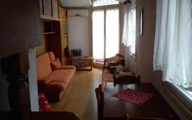 Apartment Pula Old Town
