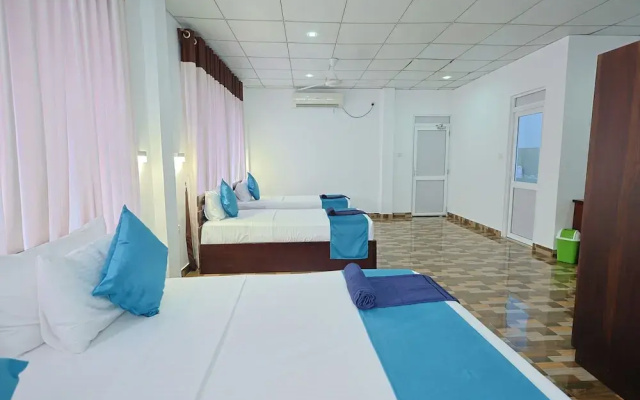 Beach Corridor Residence