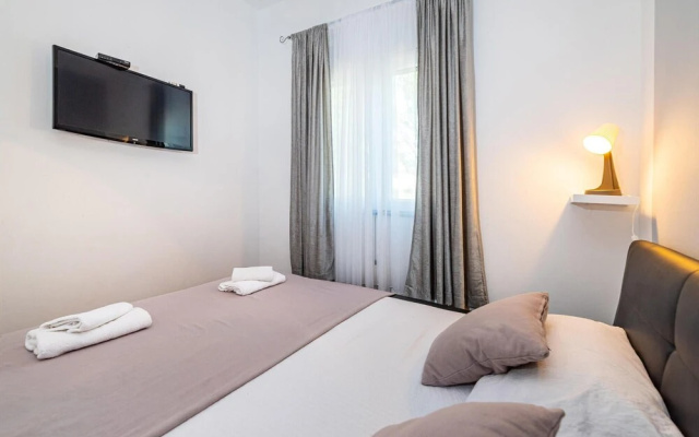 Awesome Home in Seline With Wifi and 3 Bedrooms