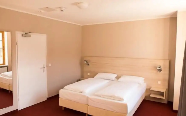 Rasthof & Motel Hermsdorfer Kreuz