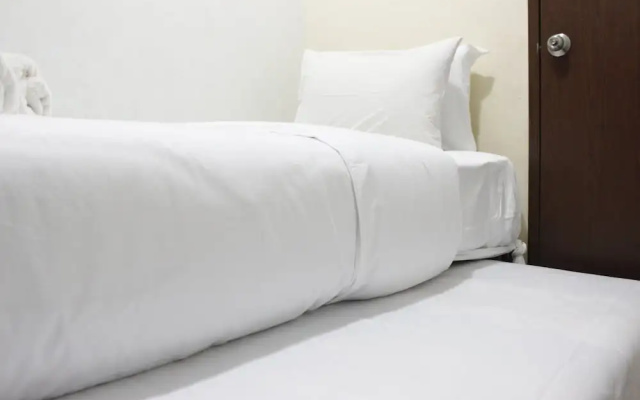 Chic 2BR The Suites @ Metro Apartment