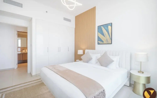 Vogue | Downtown with Direct Access to Dubai Mall