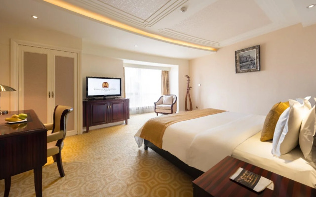 Paramount Gallery Hotel